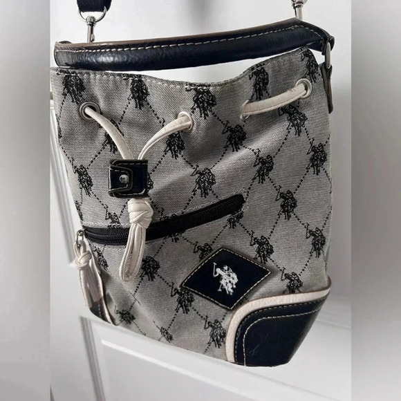 US Polo Assn | Monogram Canvas Bucket Bag With Crossbody Strap - Picture 3 of 13